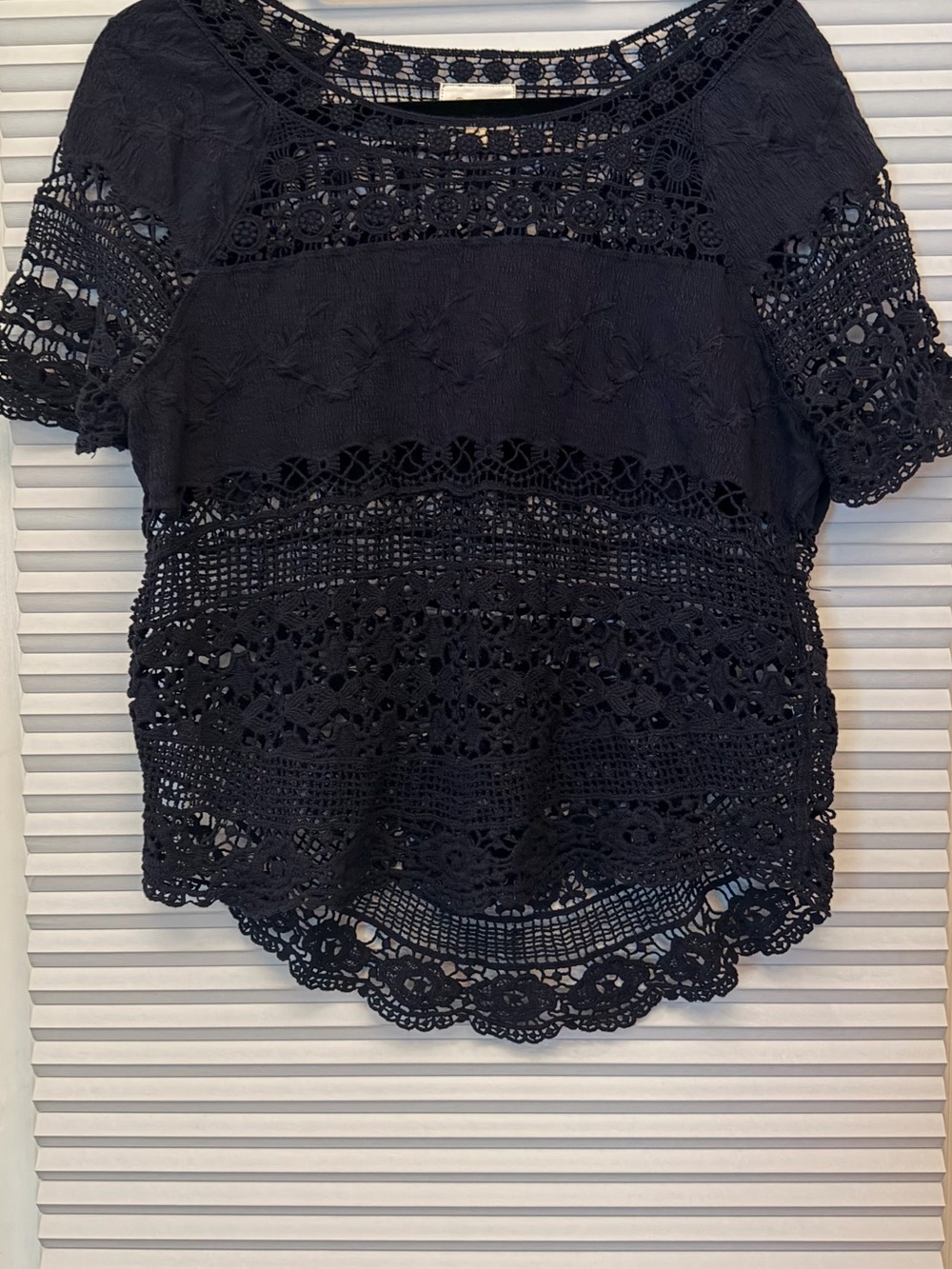 Women's  navy blue Crochet Lace Short-Sleeve Top